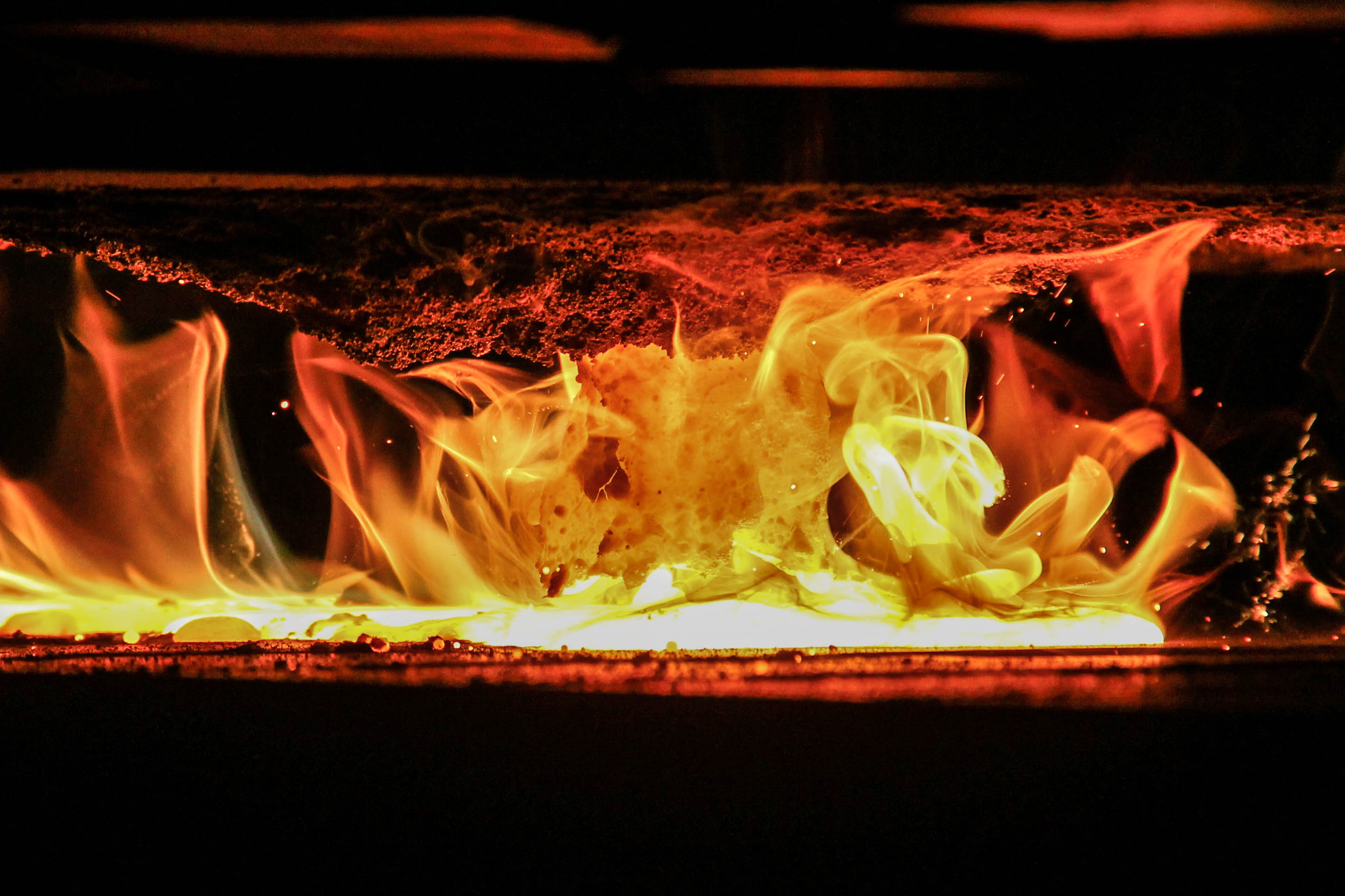 DISA Pouring into molds